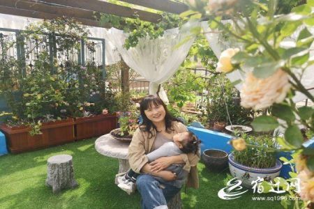 沭陽女教師的“花樣”生活 把露臺(tái)打造成 “米粒的花園”